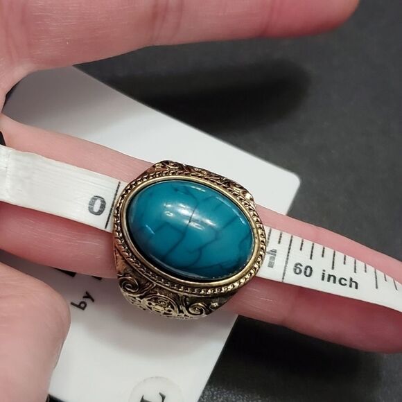 **Final Sale** Silver tone blue acrylic stone ring Size 7.5 - Picture 6 of 7